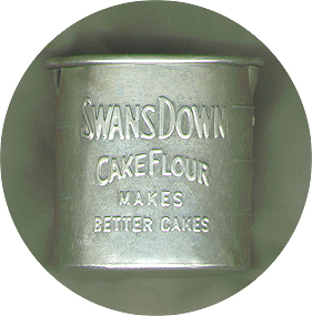 Swans Down Cake Flour Makes Better Cakes - Aluminum Measuring Cup